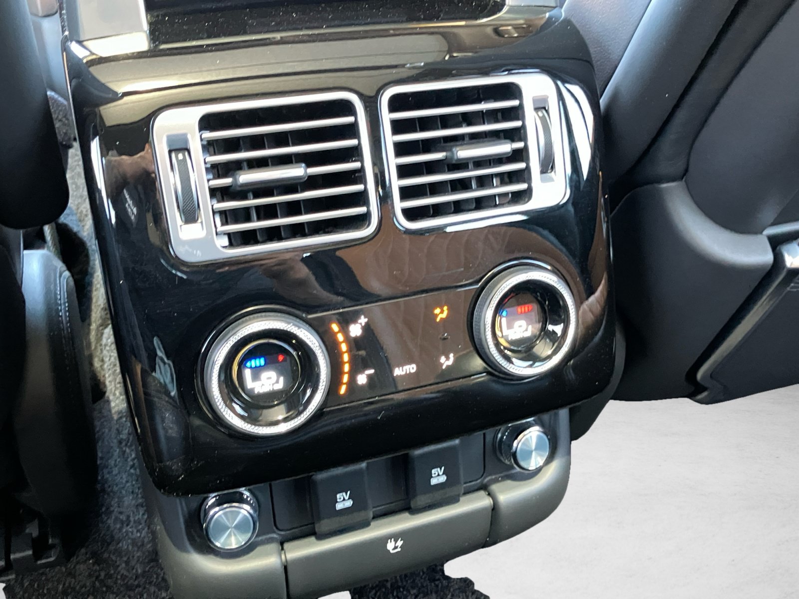 Used 2019 Land Rover Range Rover SV Autobiography Dynamic AWD/4WD image 21