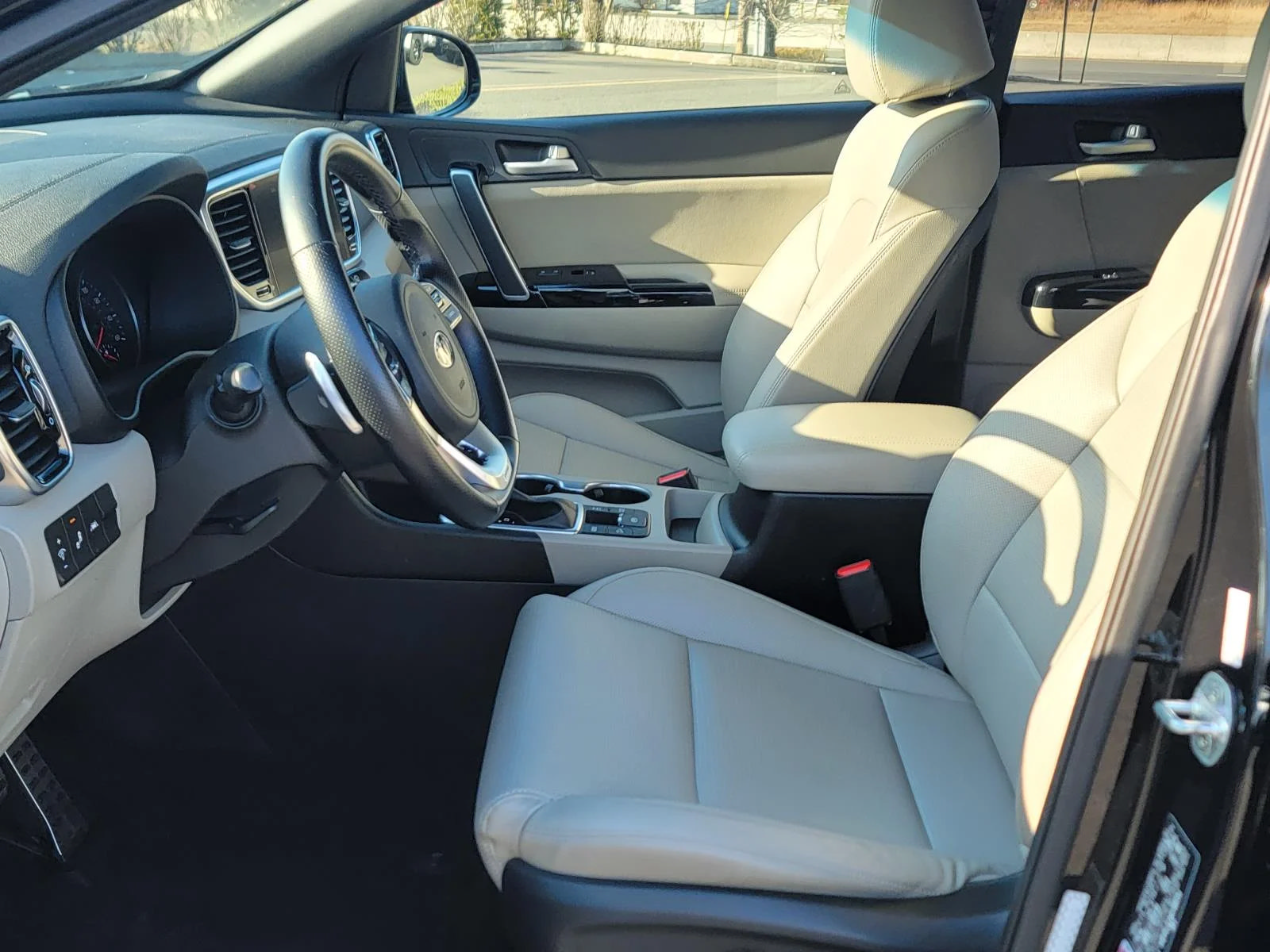 Used 2021 Kia Sportage S w/ S AWD Premium Package image 13