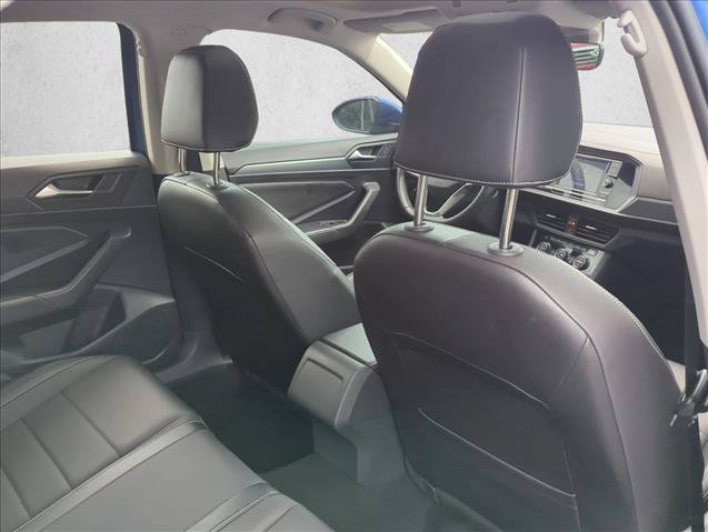 Certified 2023 Volkswagen Jetta SE w/ Panoramic Sunroof Package FWD image 21