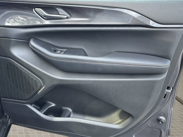 Certified 2023 Jeep Grand Cherokee Altitude image 32