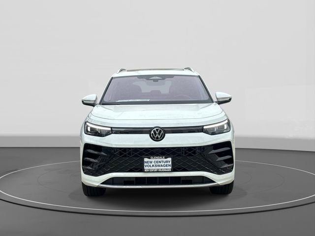 New 2026 Volkswagen Tiguan SEL R-Line AWD/4WD image 2