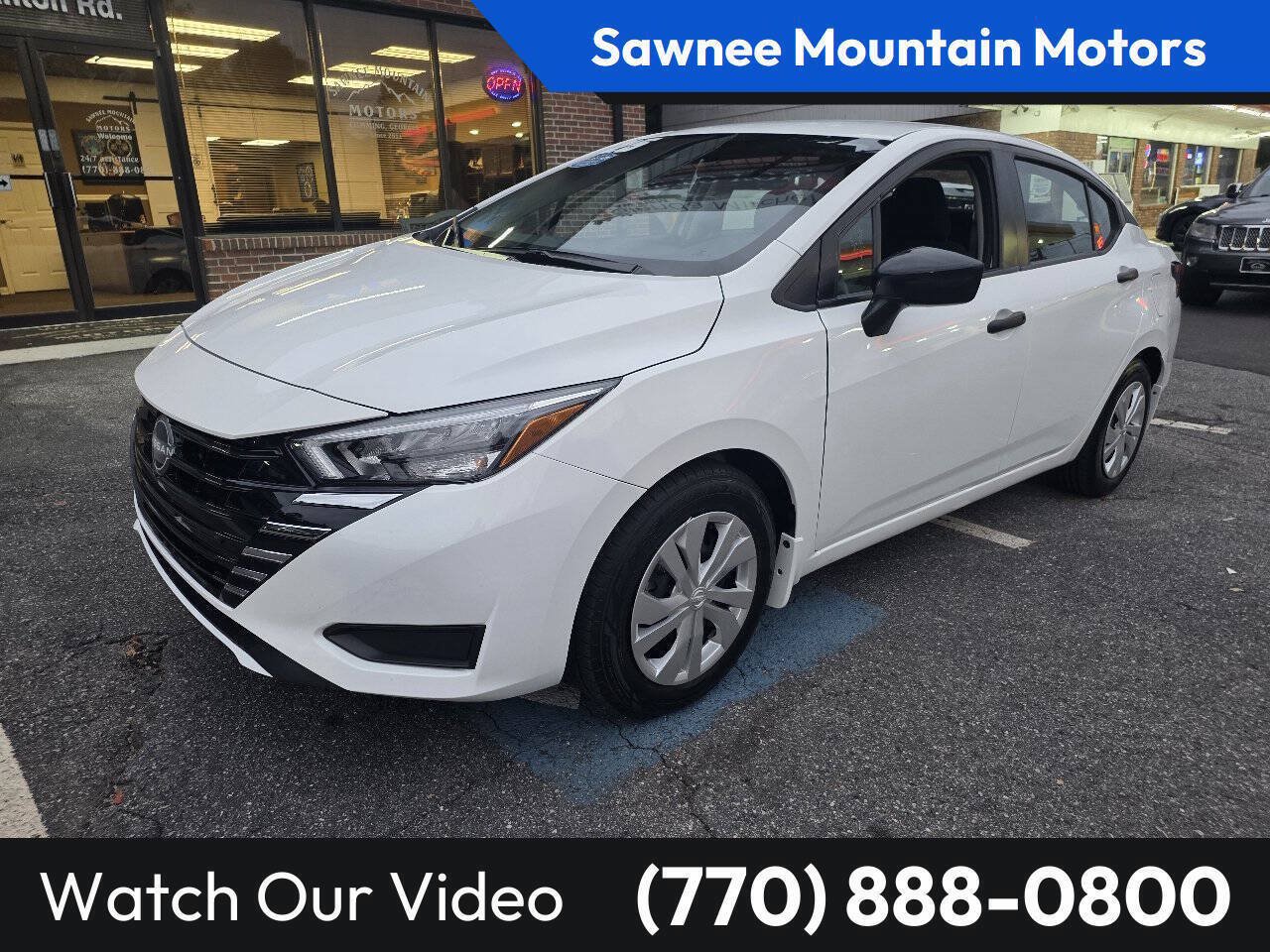 Used 2025 Nissan Versa S w/ Trunk Package FWD image 1