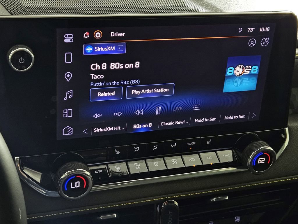 Used 2024 Chevrolet Colorado ZR2 w/ Technology Package AWD/4WD image 12