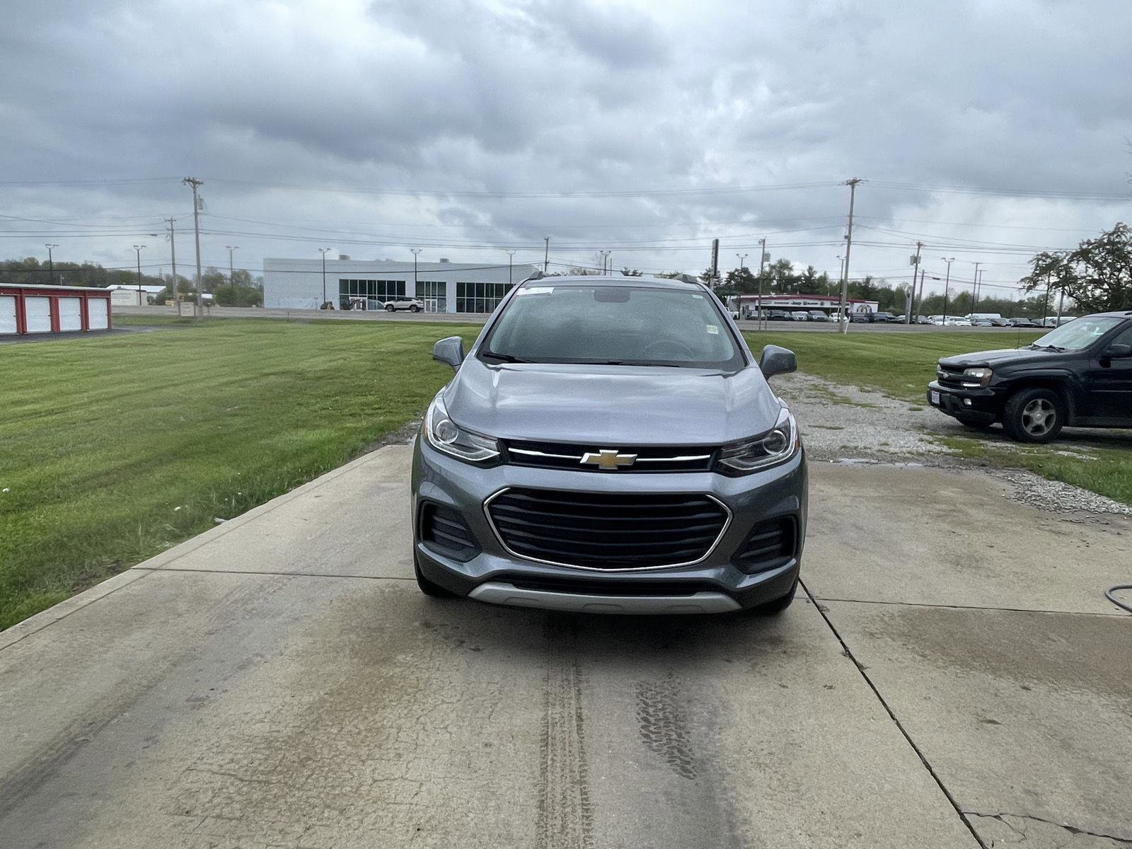 Used 2019 Chevrolet Trax LT w/ LT Convenience Package AWD/4WD image 9