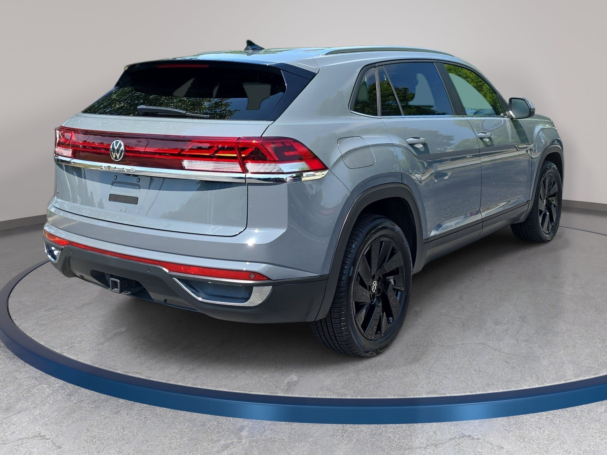 Used 2024 Volkswagen Atlas Cross Sport SE FWD image 5
