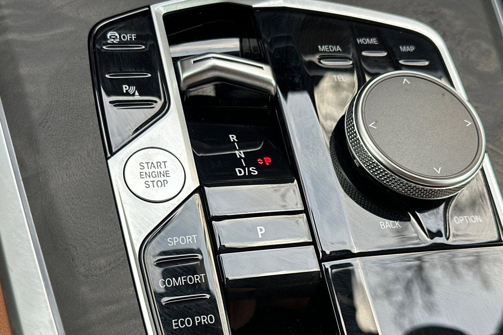 Used 2026 BMW X5 xDrive40i w/ M Sport Package image 27