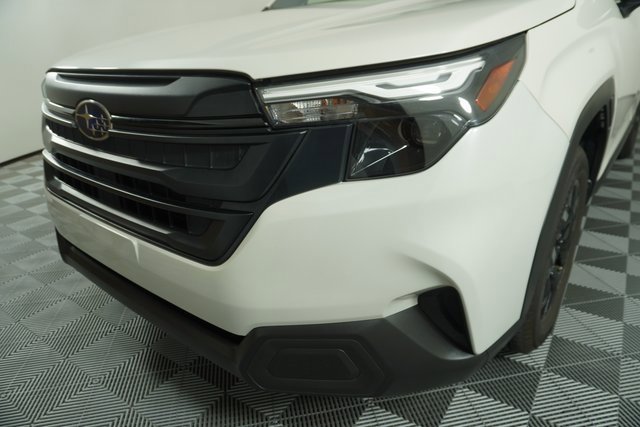 Used 2025 Subaru Forester w/ Convenience Package #1 image 10