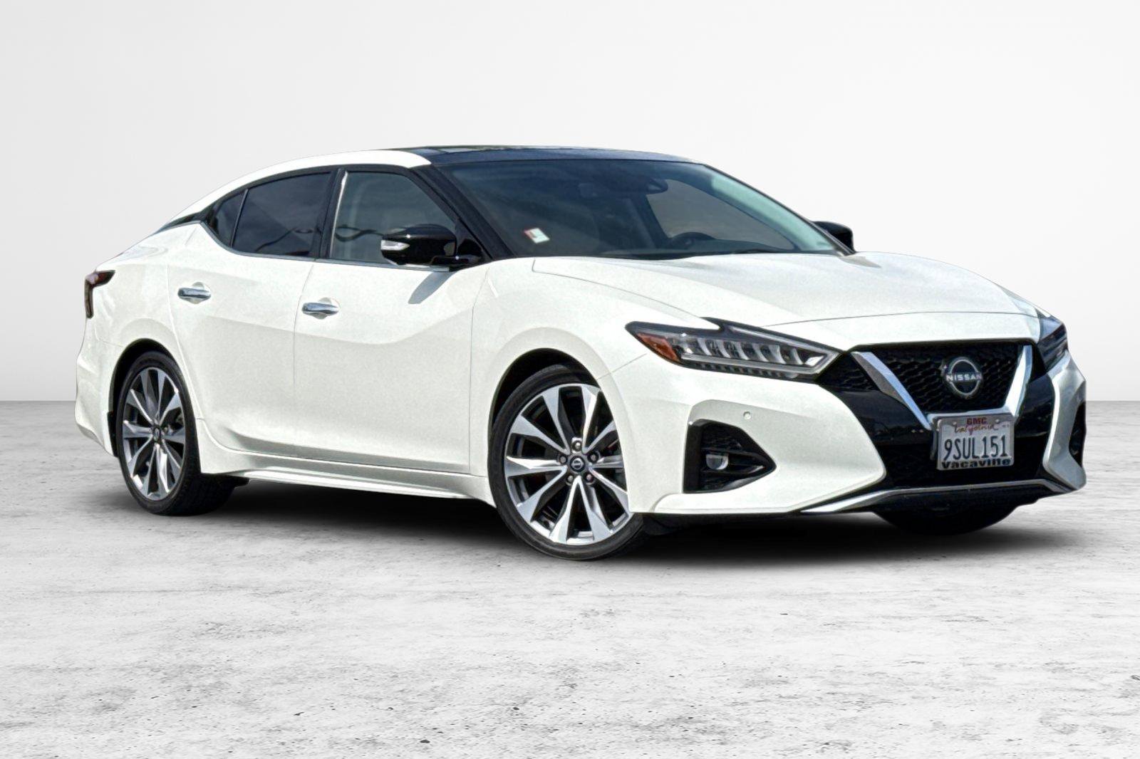 Used 2023 Nissan Maxima Platinum w/ Sport Mat Group FWD image 2