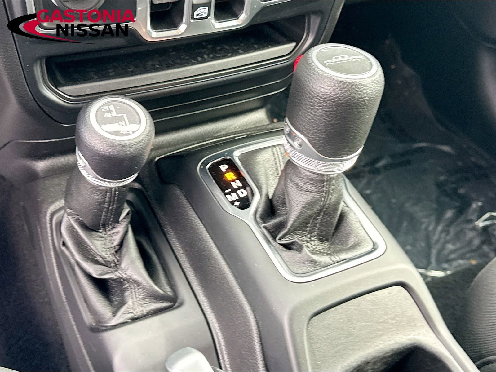 Used 2021 Jeep Gladiator Willys image 22