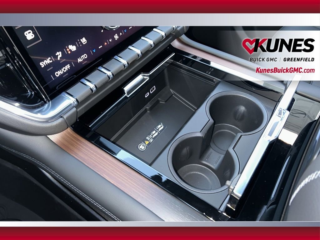 New 2026 GMC Yukon XL Denali w/ Sun & Power Step Package image 32