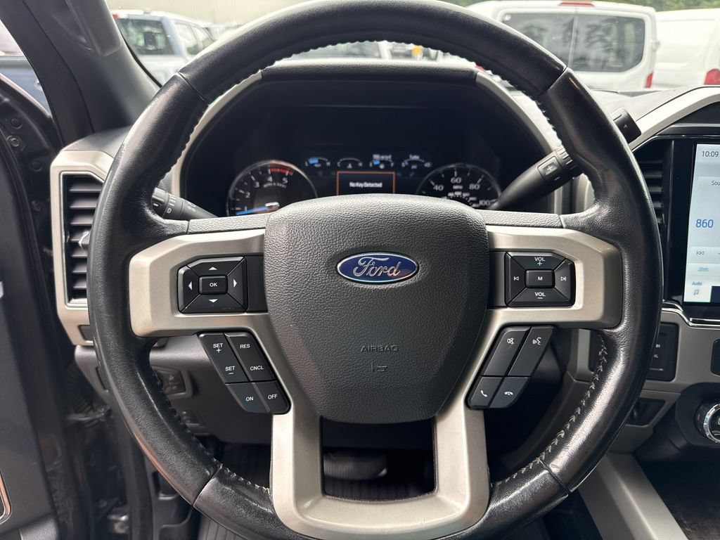 Used 2022 Ford F350 Lariat w/ Black Appearance Package AWD/4WD image 23