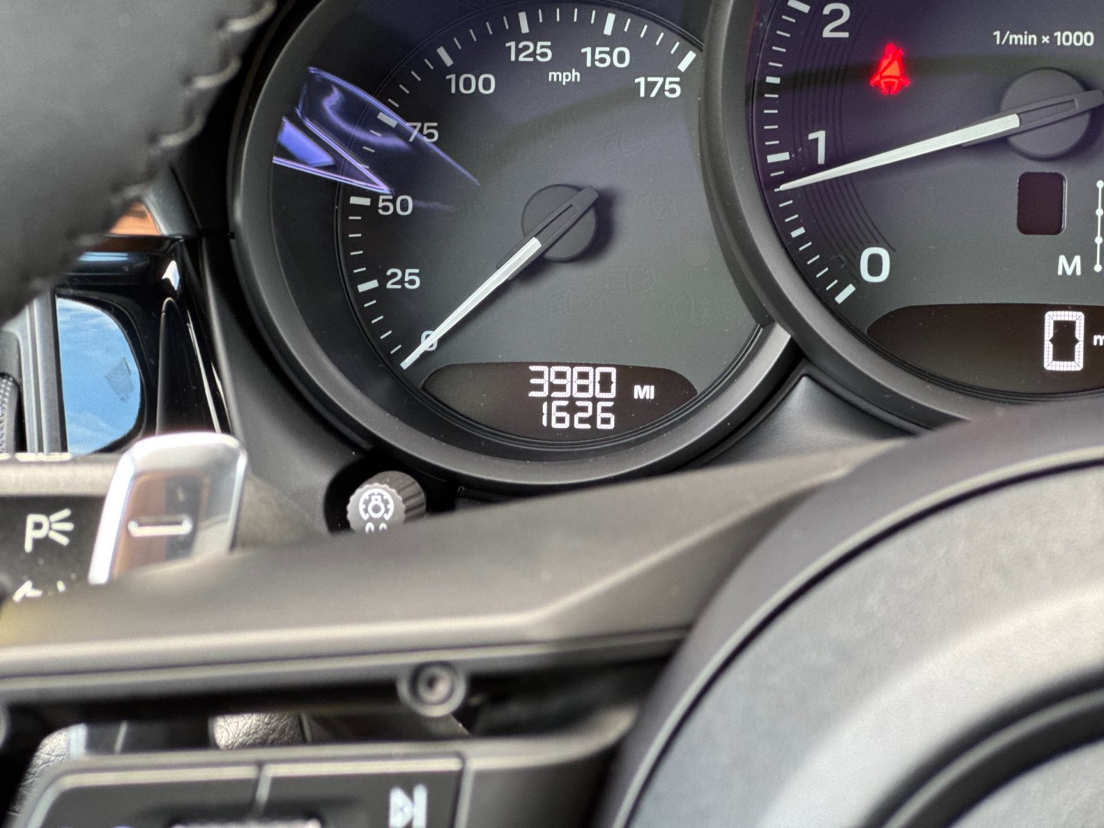 Certified 2026 Porsche Macan AWD/4WD image 31