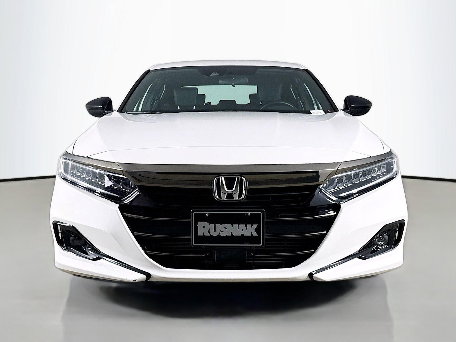 Used 2022 Honda Accord Sport image 2
