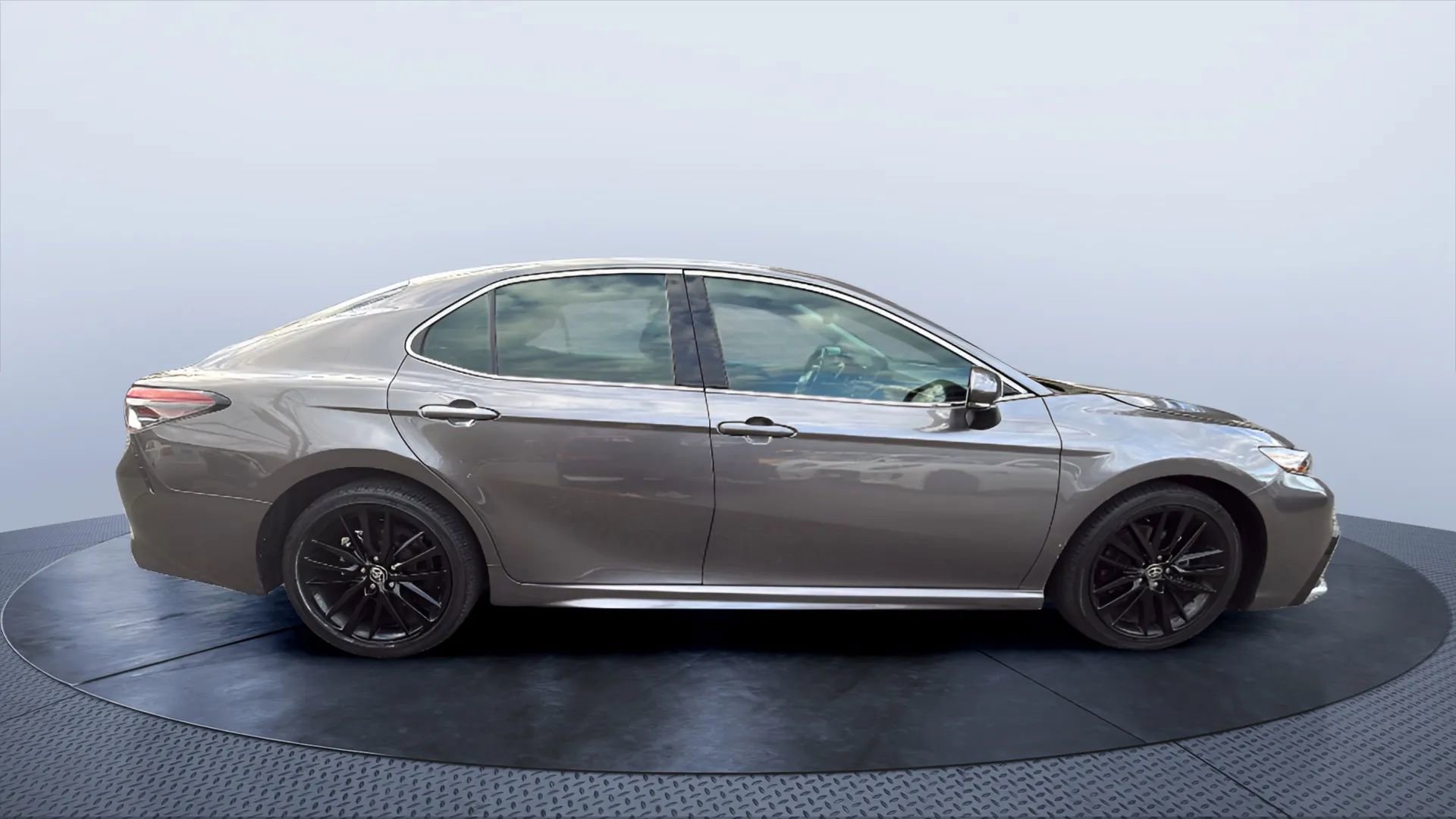 Used 2024 Toyota Camry XSE image 6