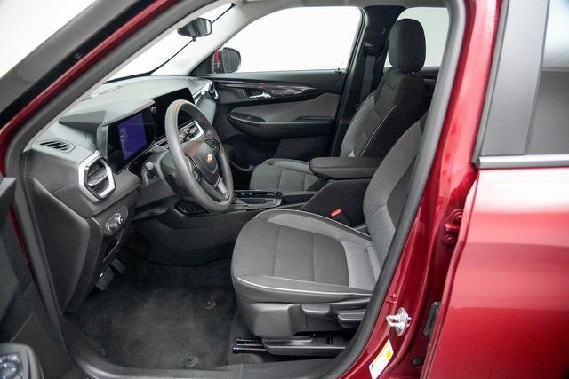 Used 2025 Chevrolet TrailBlazer LT image 23