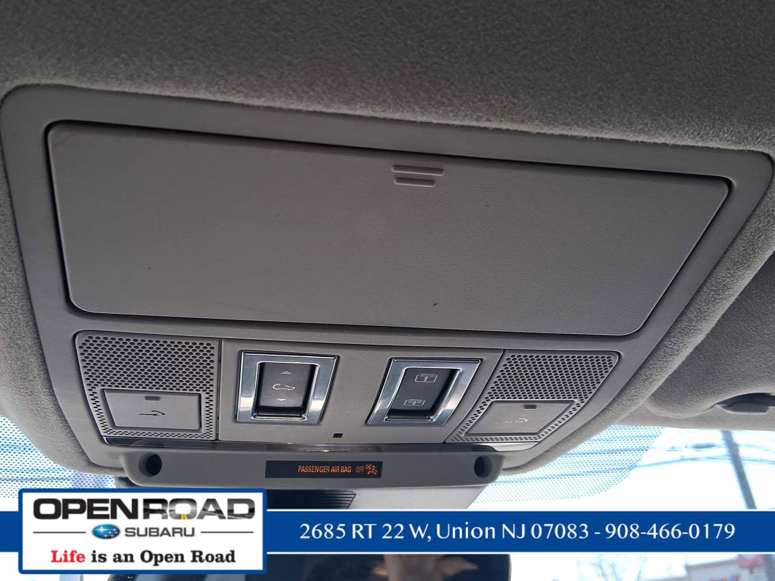 Used 2020 Jaguar F-PACE Premium image 26