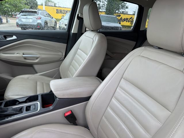 Used 2019 Ford Escape Titanium AWD/4WD image 20