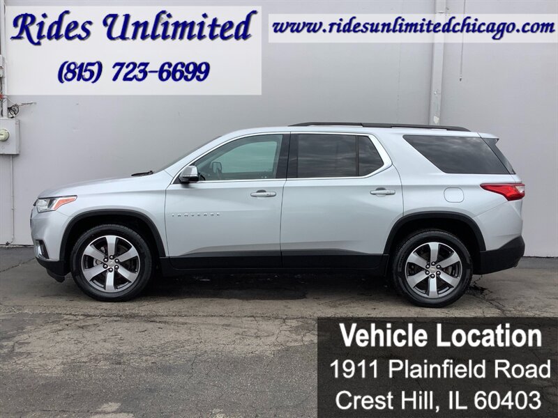 Used 2019 Chevrolet Traverse LT w/ LT Premium Package AWD/4WD image 3