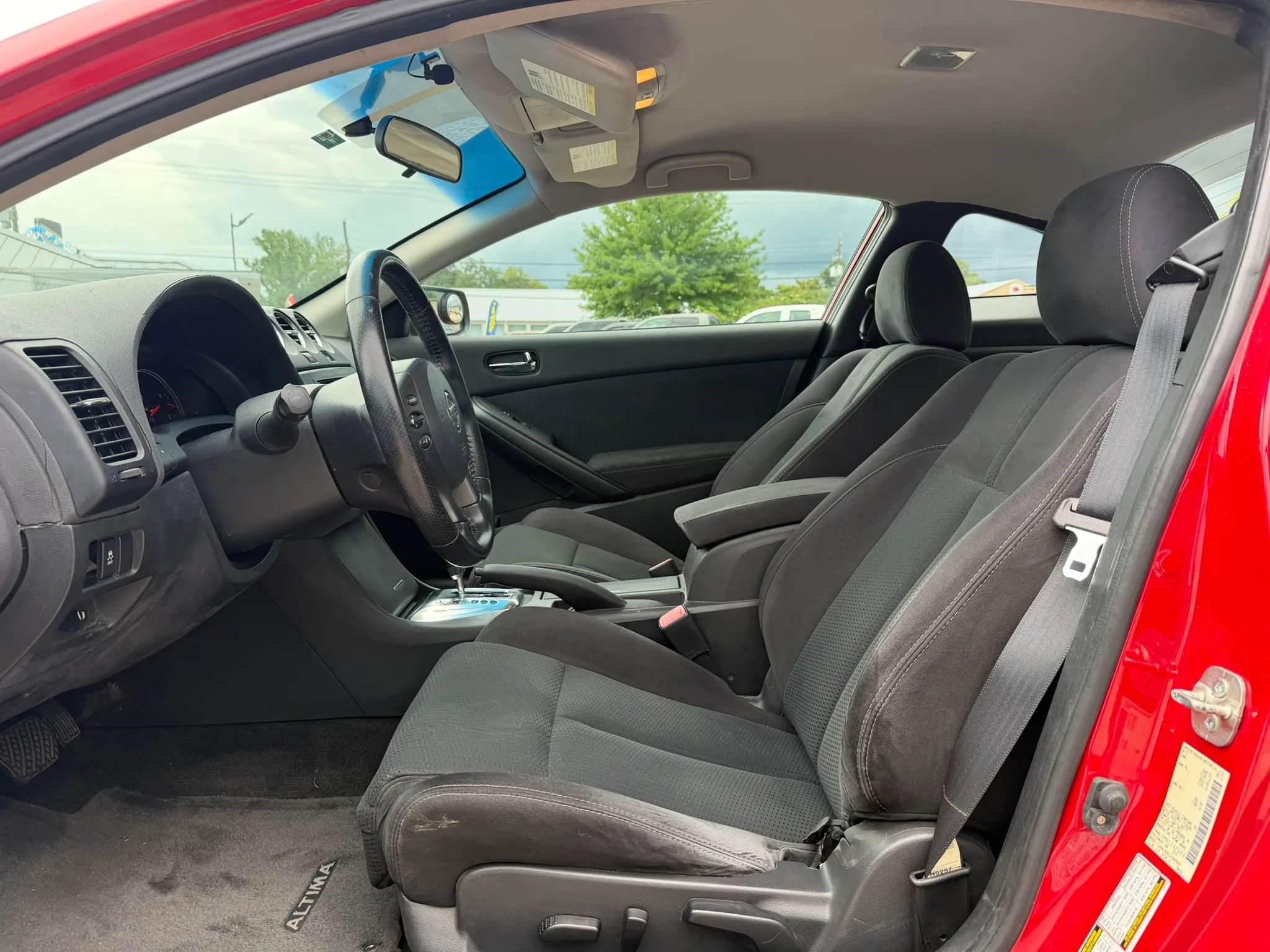 Used 2012 Nissan Altima 2.5 S w/ Convenience Pkg FWD image 9