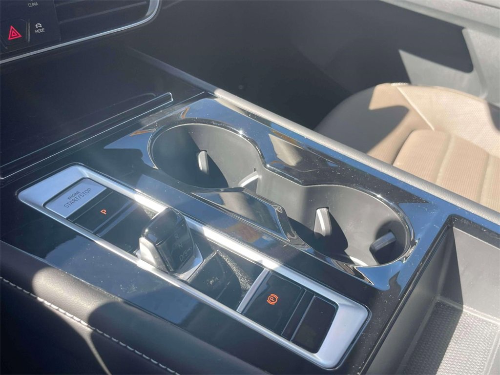 New 2024 Volkswagen Atlas SEL image 32