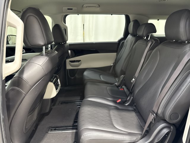 Certified 2024 Kia Carnival SX FWD image 14
