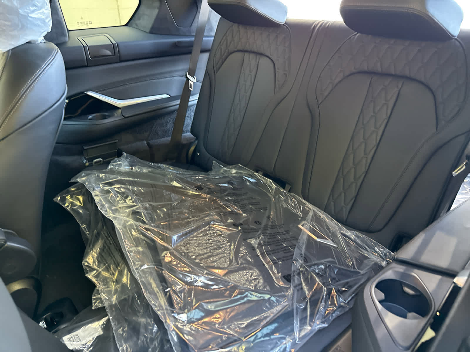 New 2026 BMW X7 M60i w/ Executive Package image 18