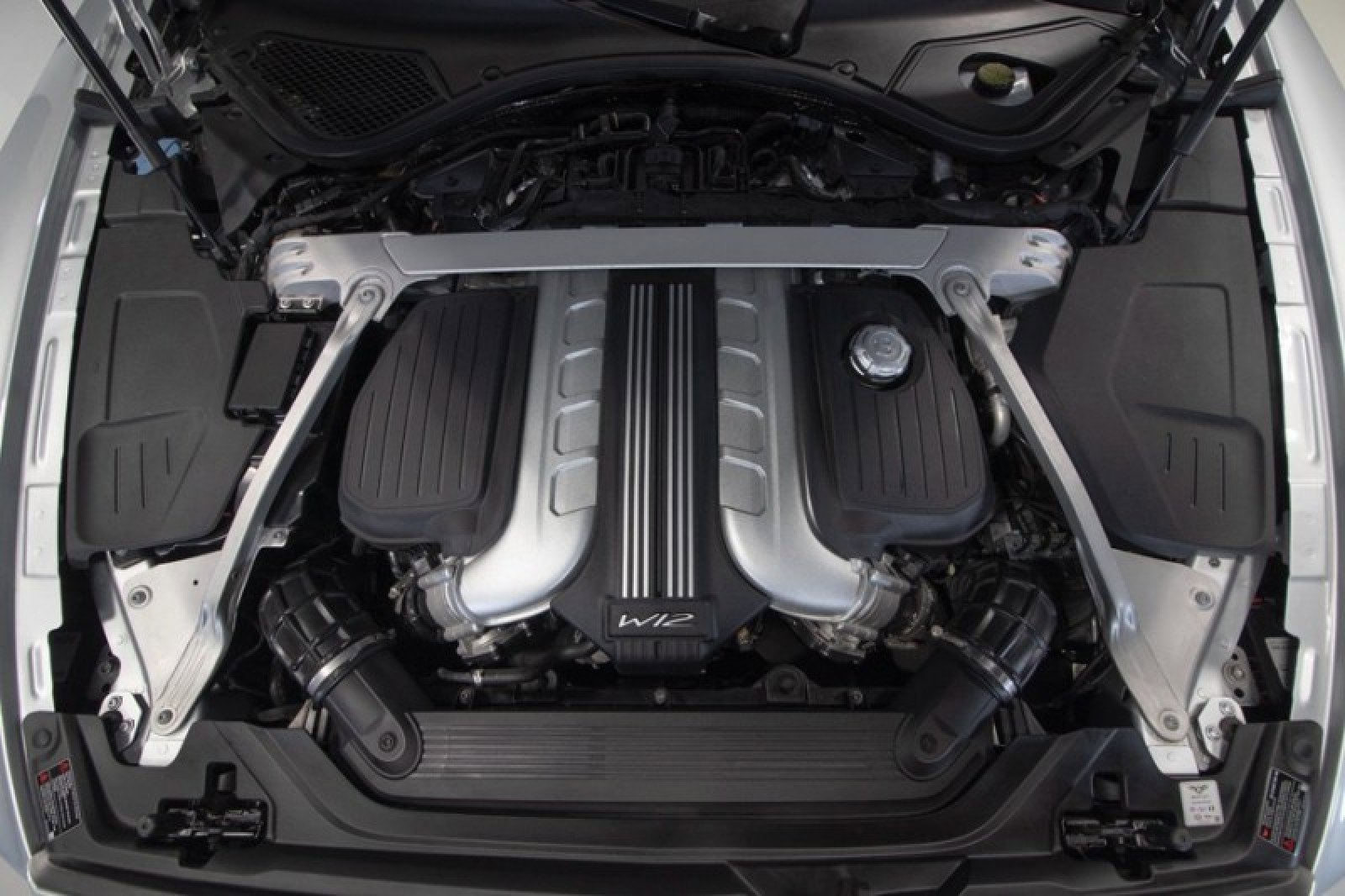 Used 2021 Bentley Flying Spur W12 image 66