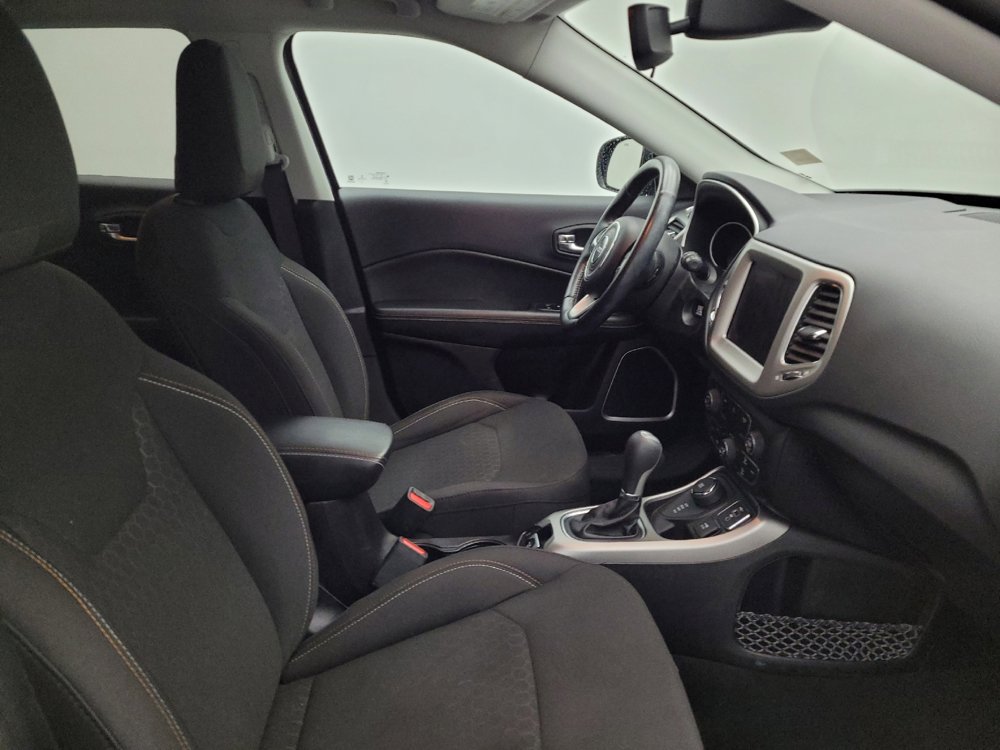 Used 2020 Jeep Compass Sport image 21