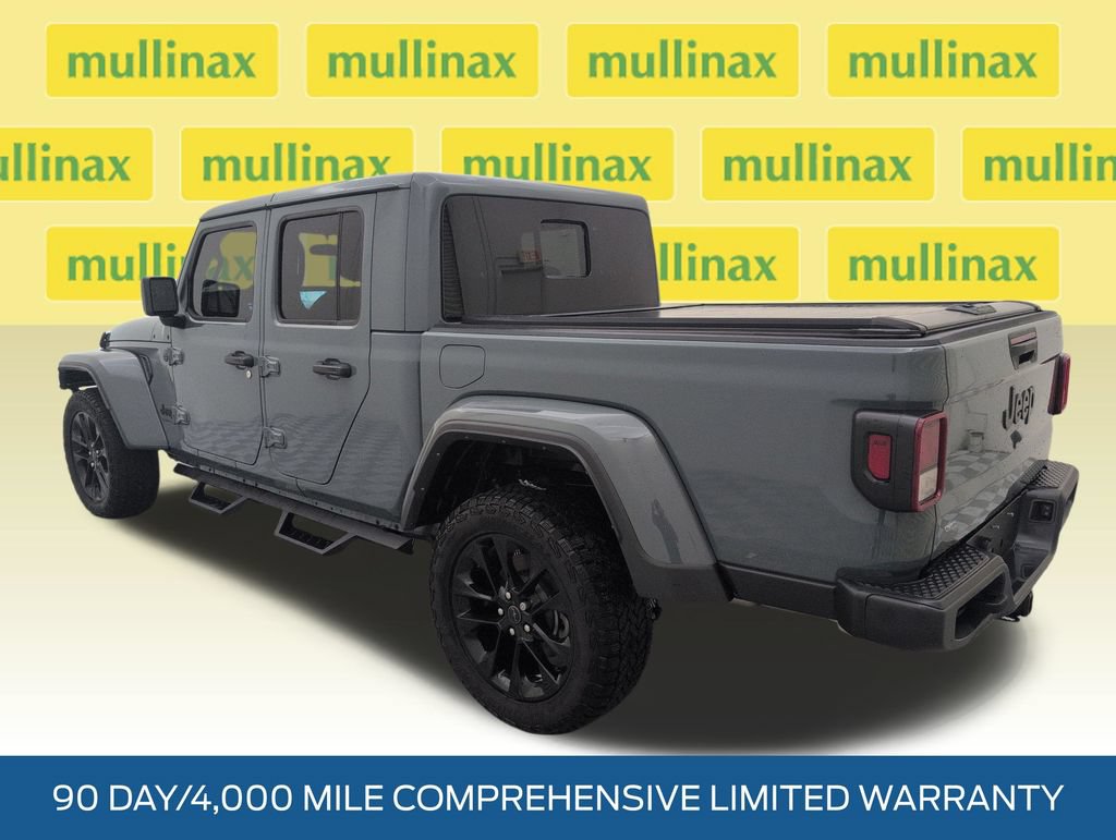 Used 2025 Jeep Gladiator Sport AWD/4WD image 9