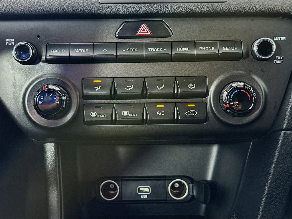 Used 2020 Kia Sportage LX image 17