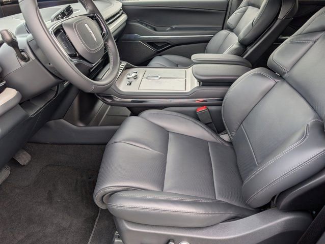 New 2025 Lincoln Navigator Reserve w/ Jet Appearance Package image 15