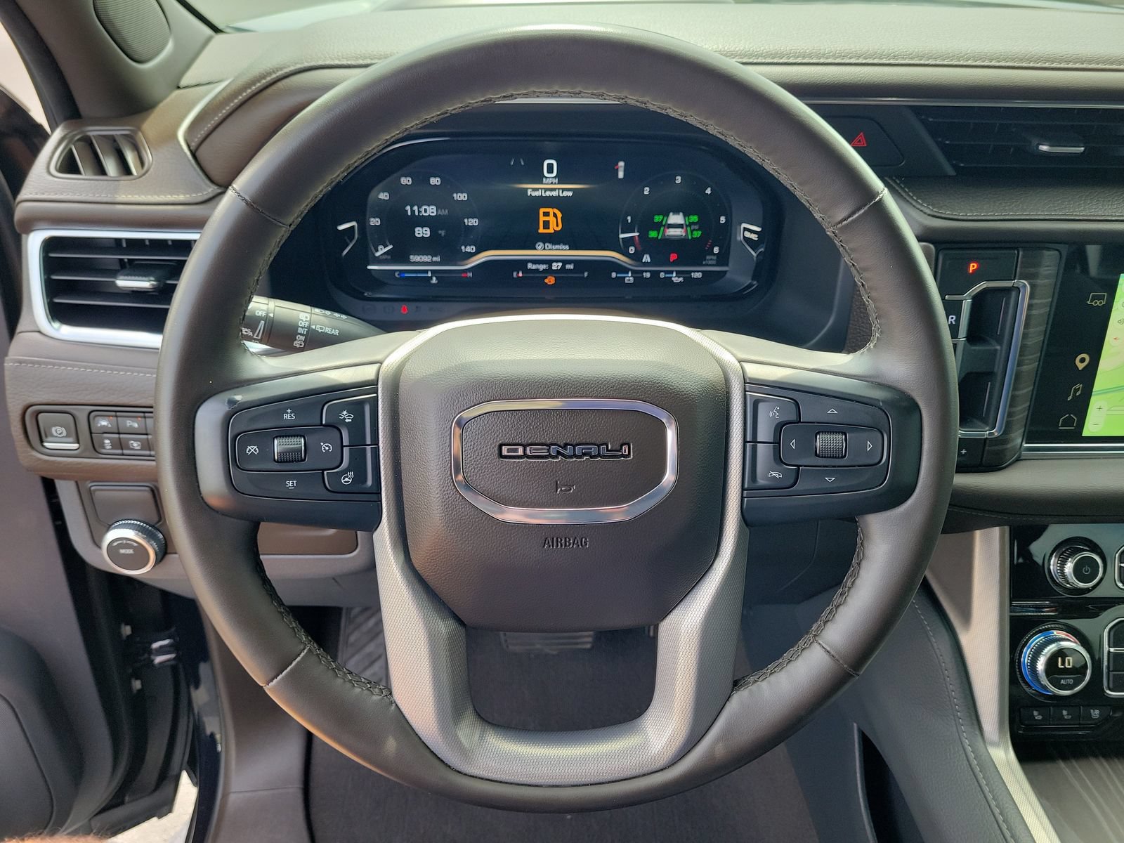 Used 2023 GMC Yukon Denali RWD image 21