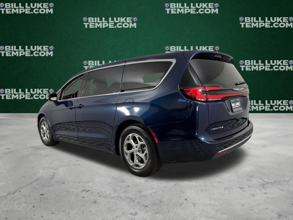 Used 2024 Chrysler Pacifica Limited image 9