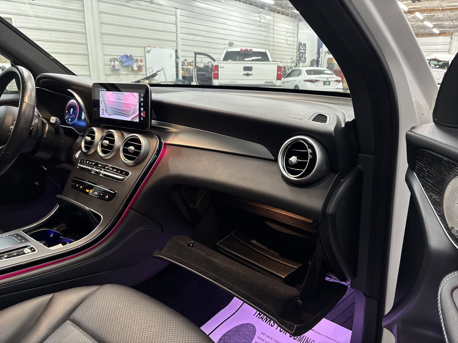 Used 2021 Mercedes-Benz GLC 300 GLC 300 image 32