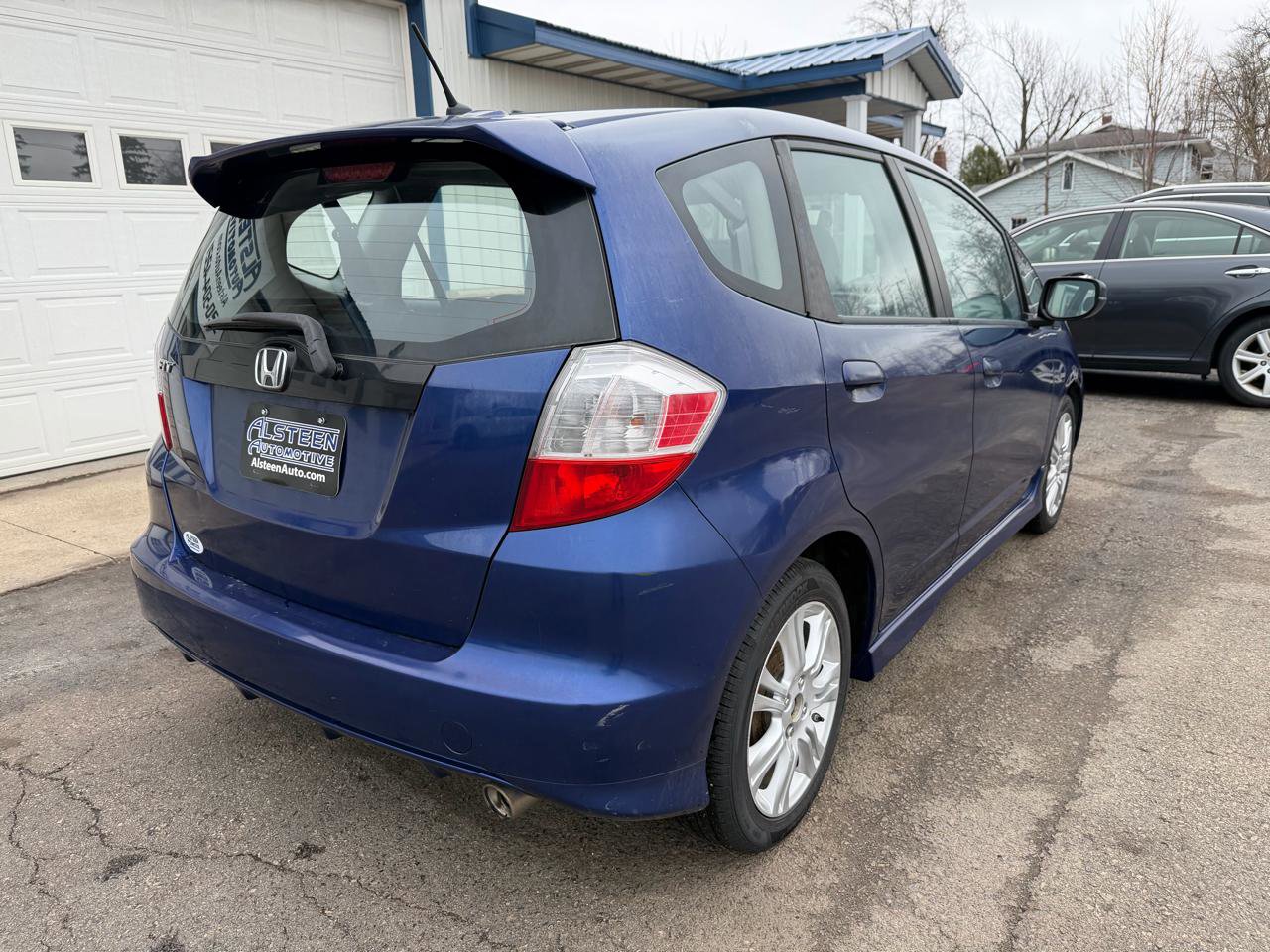 Used 2011 Honda Fit Sport image 3