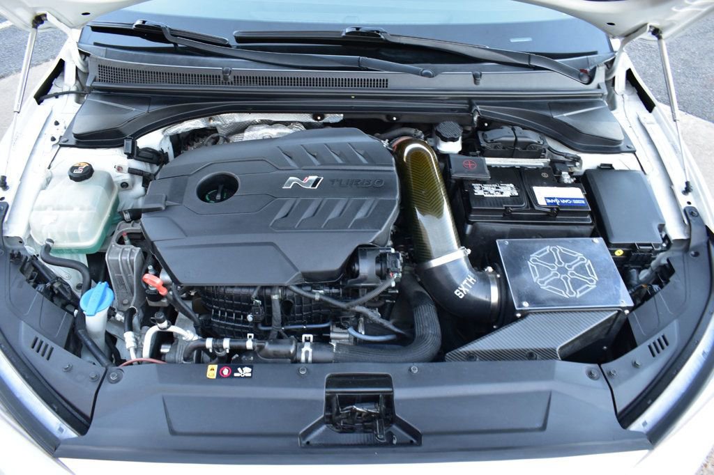 Used 2020 Hyundai Veloster N w/ Performance Package image 12