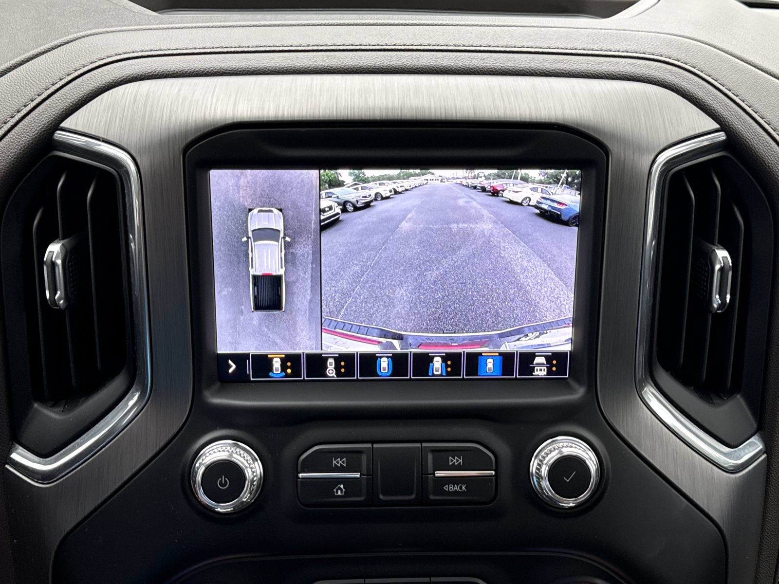Used 2023 GMC Sierra 2500 Denali w/ Denali Ultimate Package AWD/4WD image 26
