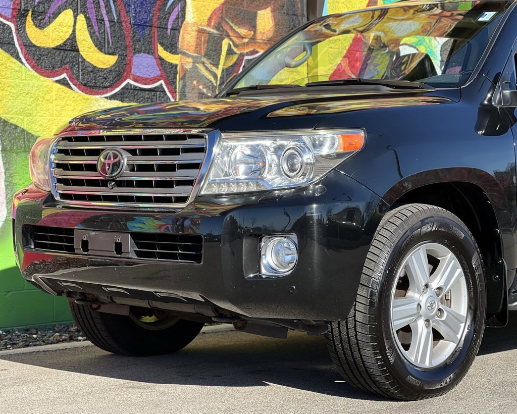 Used 2013 Toyota Land Cruiser image 46