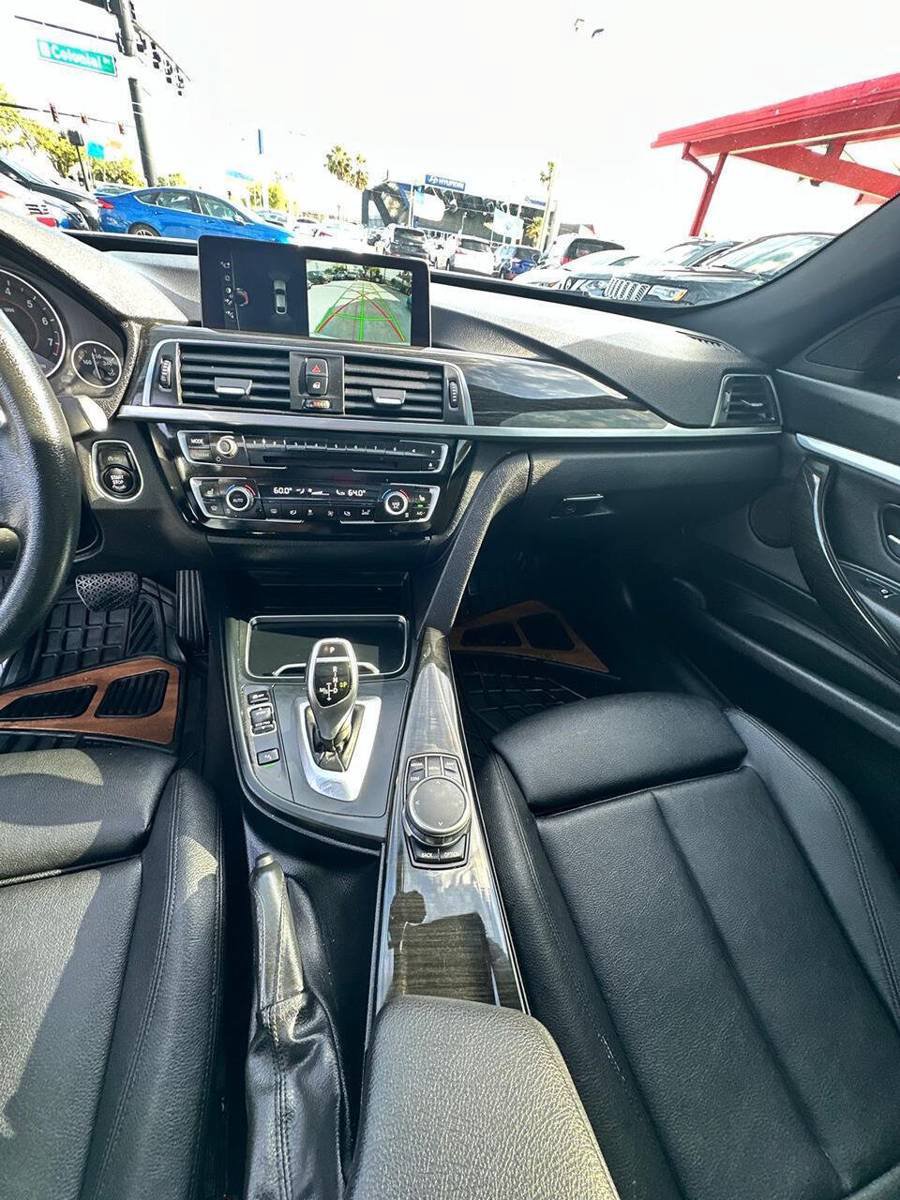 Used 2017 BMW 330i Gran Turismo xDrive AWD/4WD image 11
