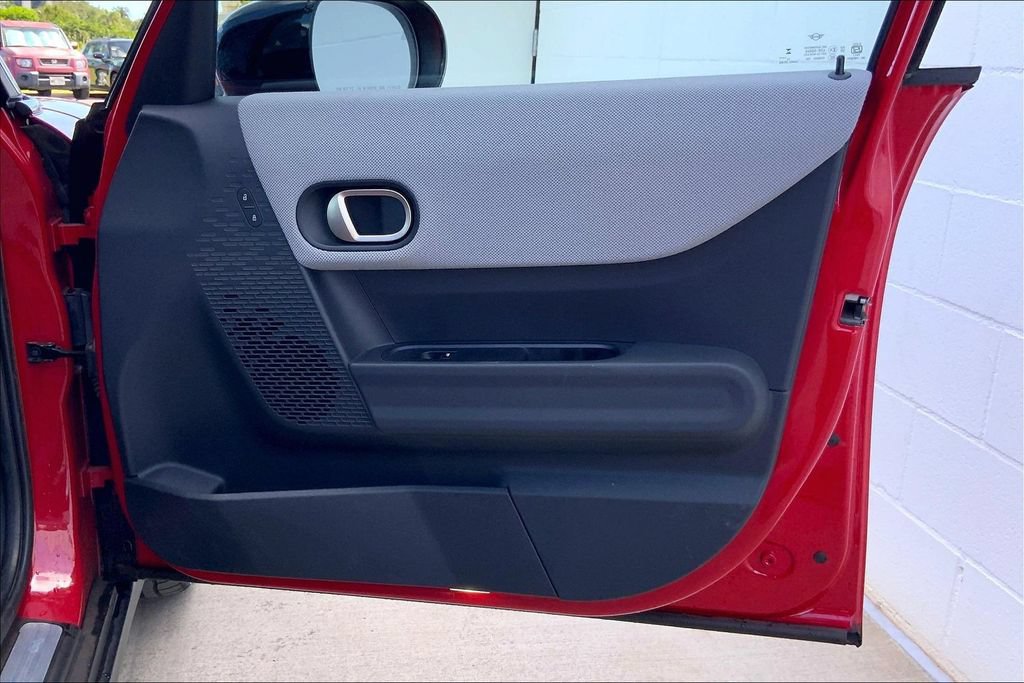 Certified 2025 MINI Cooper S FWD image 24