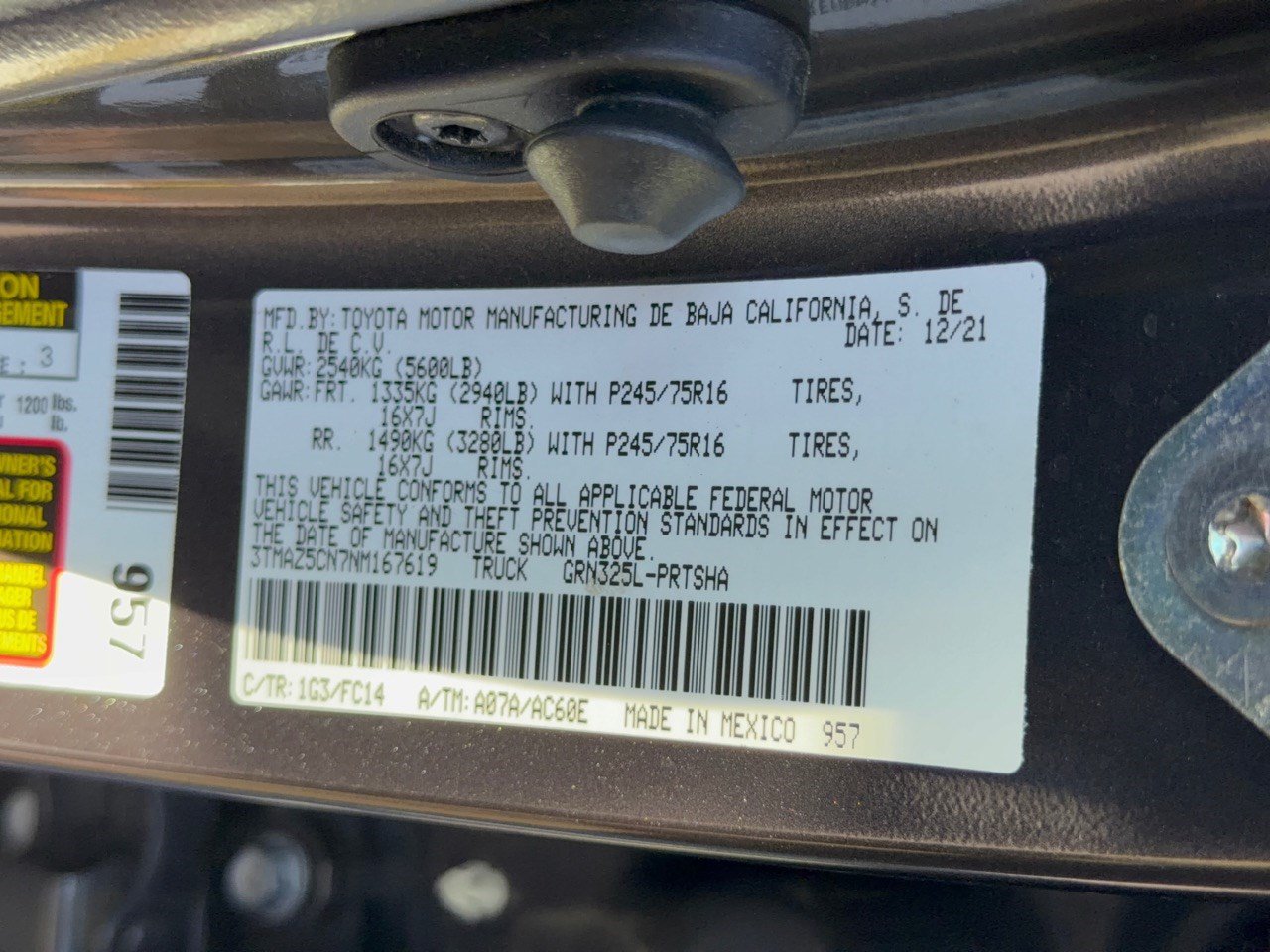 Used 2022 Toyota Tacoma SR5 w/ Technology Package RWD image 31