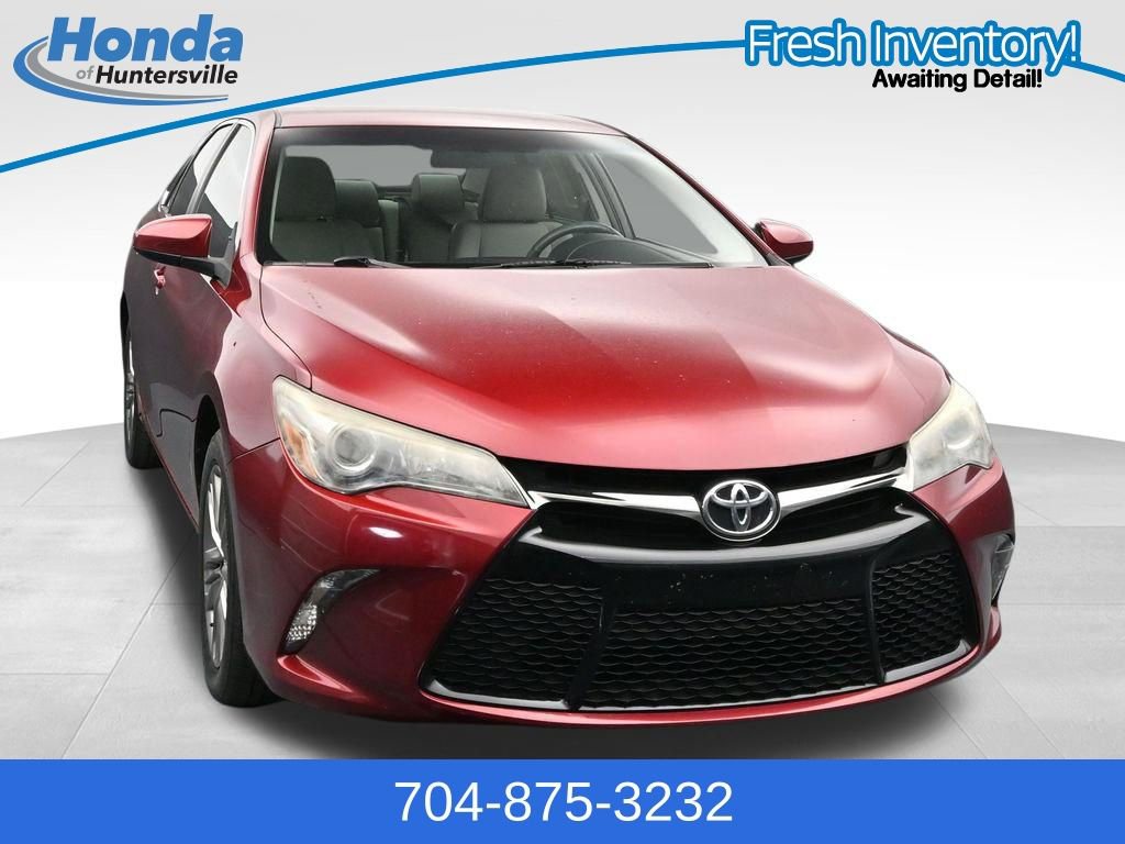 Used 2017 Toyota Camry SE FWD image 1