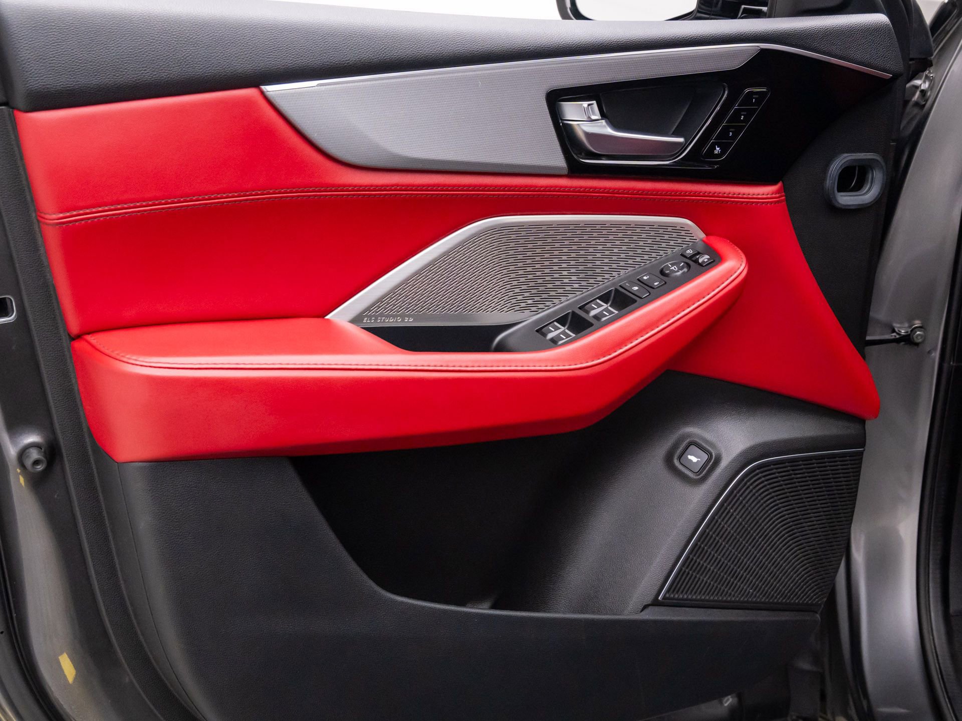 Used 2024 Acura MDX A-Spec image 13