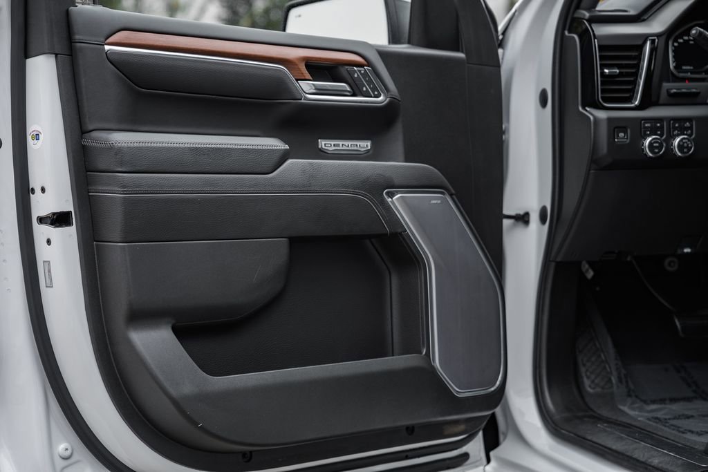 Used 2023 GMC Sierra 1500 Denali w/ Technology Package AWD/4WD image 48