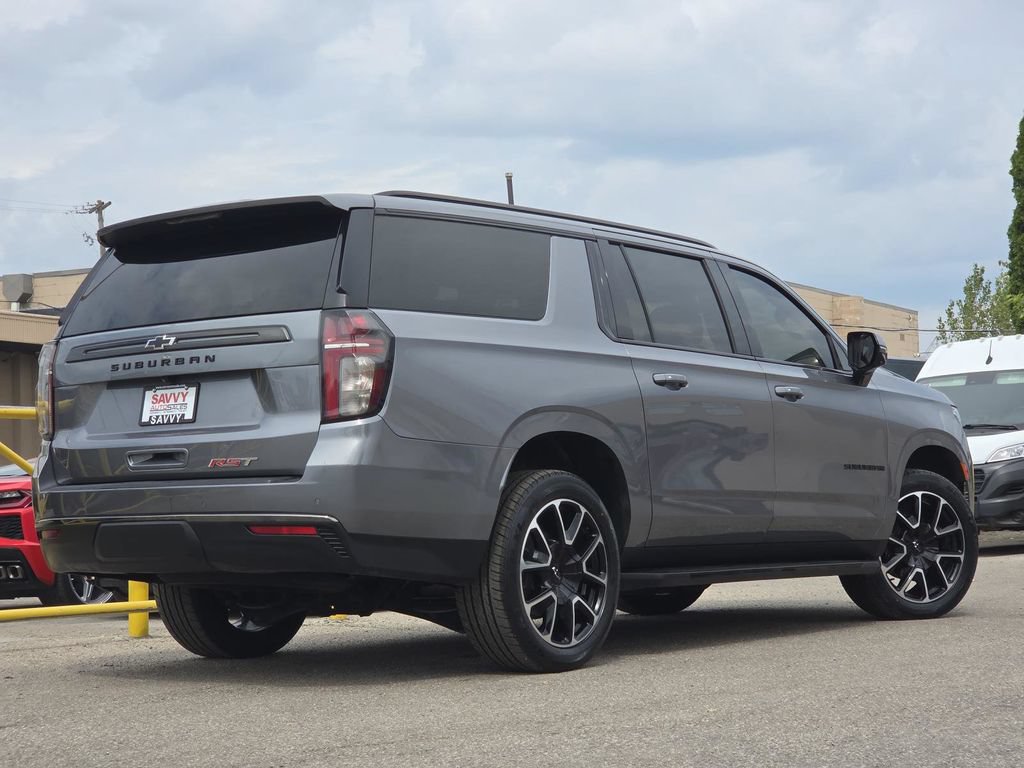 Used 2021 Chevrolet Suburban RST w/ Luxury Package AWD/4WD image 14