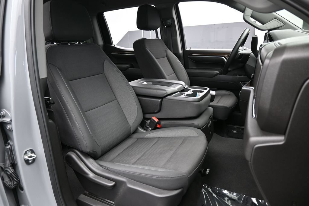 Used 2024 Chevrolet Silverado 1500 LT RWD image 45
