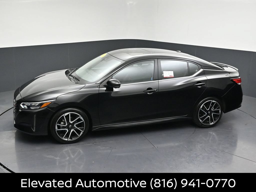 Certified 2025 Nissan Sentra SR w/ SR Premium Package FWD image 25