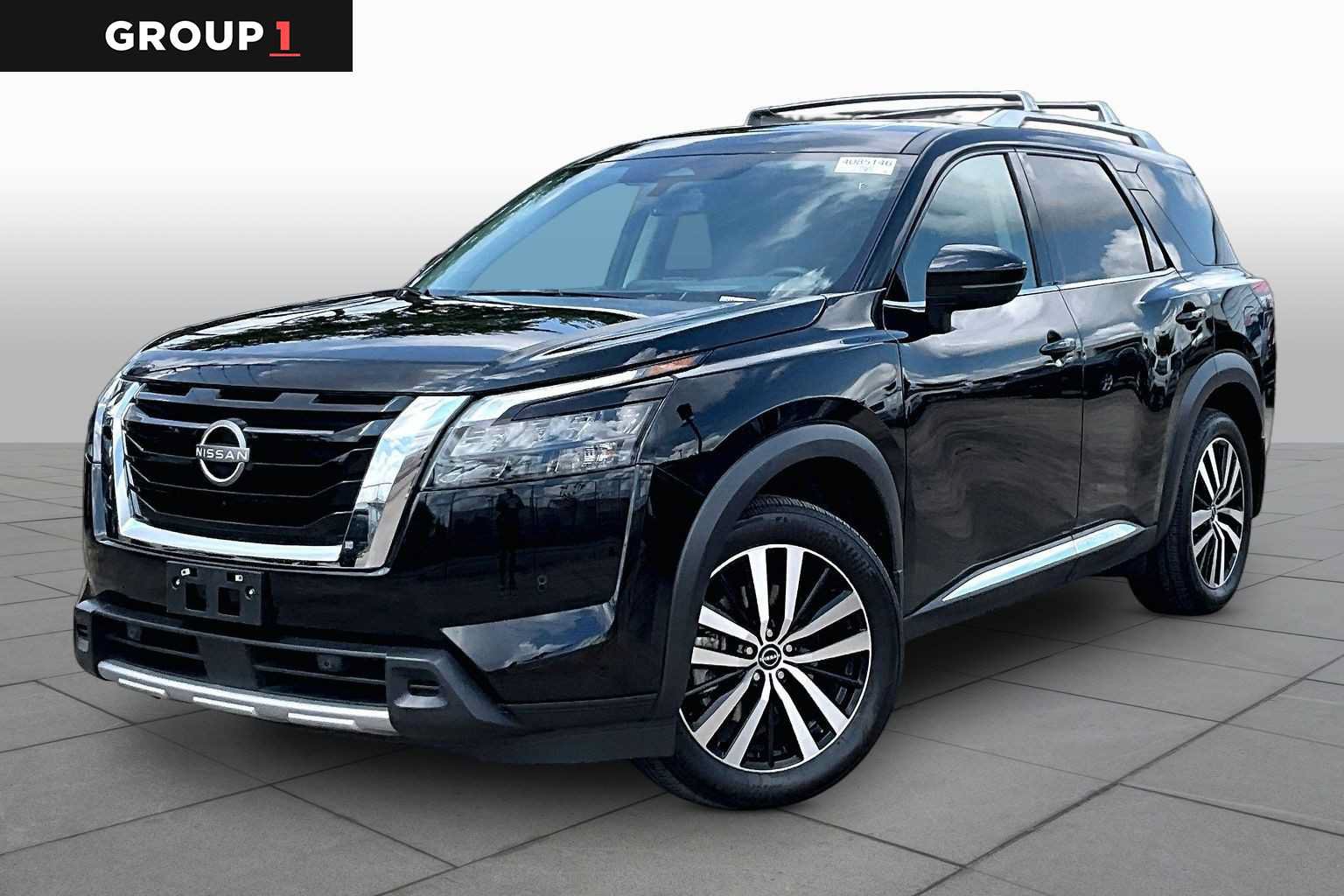 Certified 2025 Nissan Pathfinder Platinum w/ Cargo Package FWD image 1