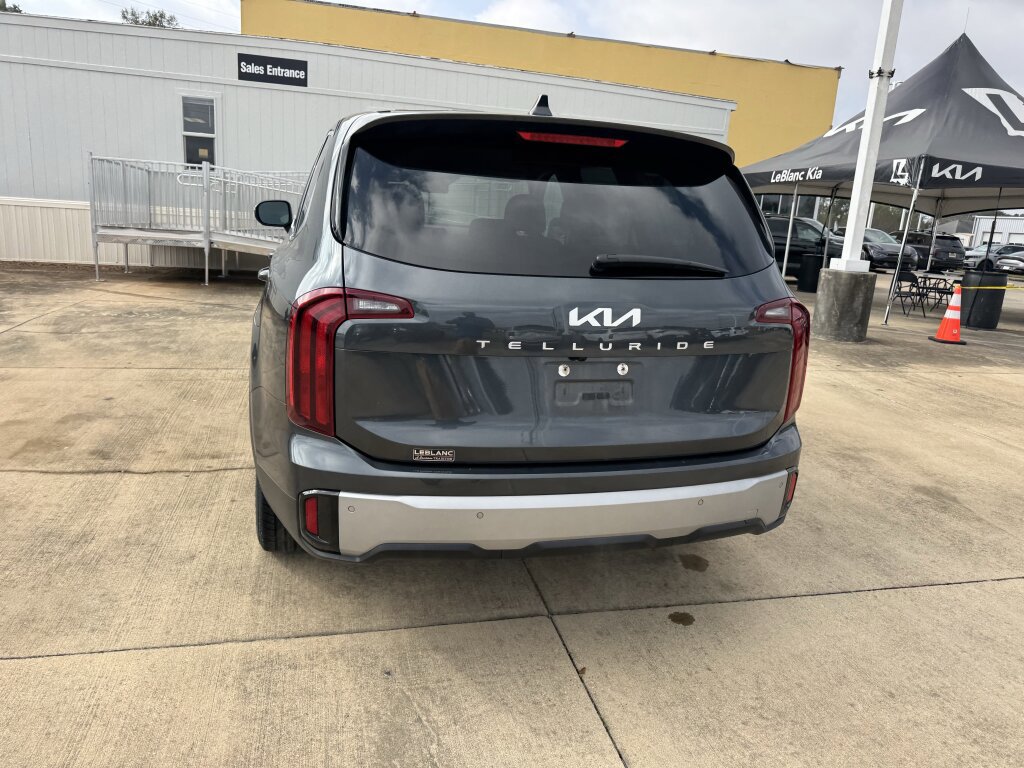 Used 2024 Kia Telluride LX image 20