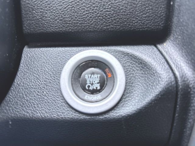 Used 2016 RAM 1500 Laramie w/ Convenience Group image 17